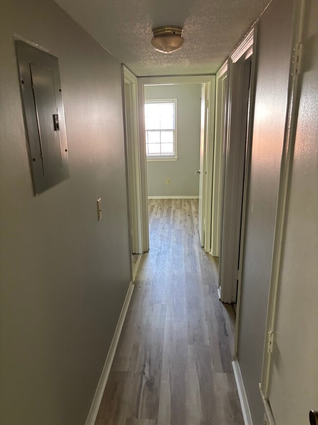 Photo - 807 Miriam Ave