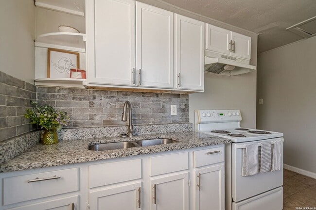 Photo - 2323 Arbor Pl