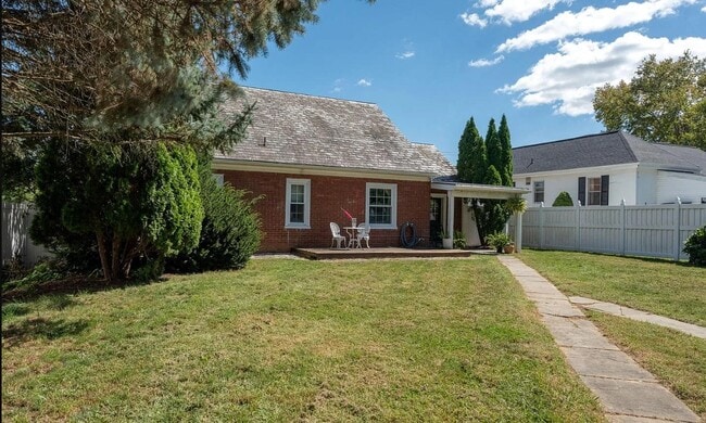 1418 Esbenshade Rd