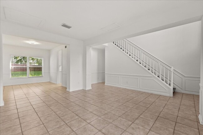 Photo - 349 Hanging Moss Cir