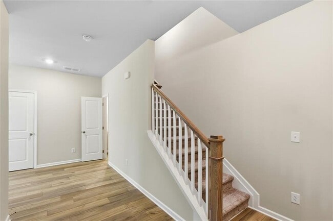 Photo - 54 Umber Ln