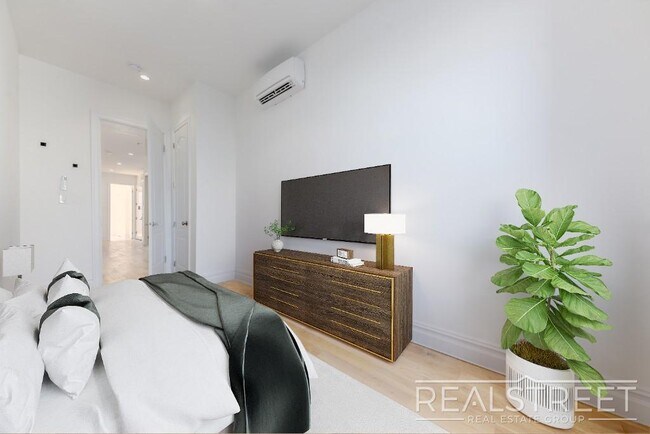 Photo - NO FEE! NEW 3 BED floor-thru in Bed Stuy B...