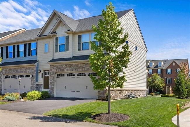 Photo - 2020 Connecticut Ln