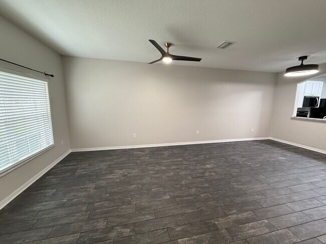 Photo - 30316 Elderwood Dr