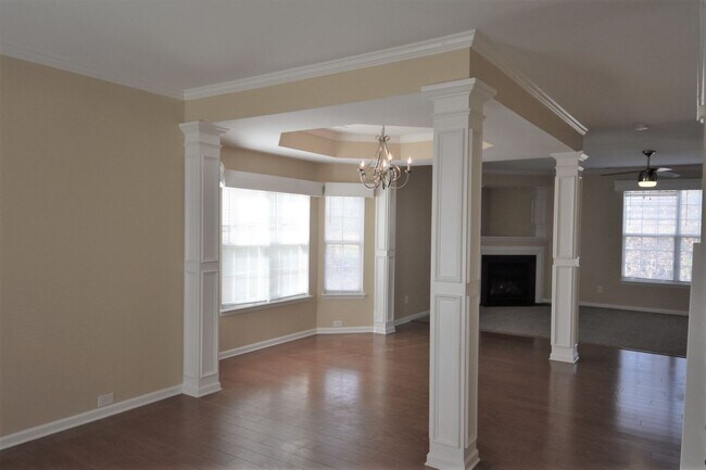 Photo - 1267 Folkstone Ridge Ln
