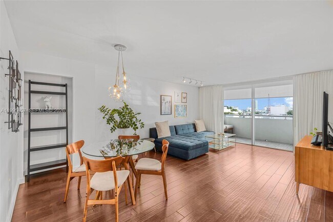 Photo - 1658 Bay Rd Unidad 701