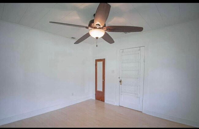 Photo - 1122 SE Lanvale St