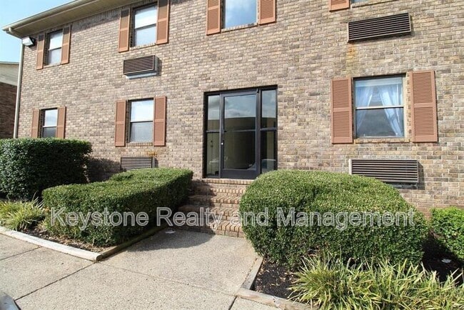 Building Photo - 106 Koffman Dr Unit E-8