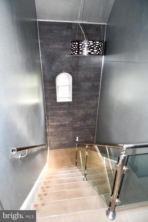 Photo - 719 12th St SE Unit 3