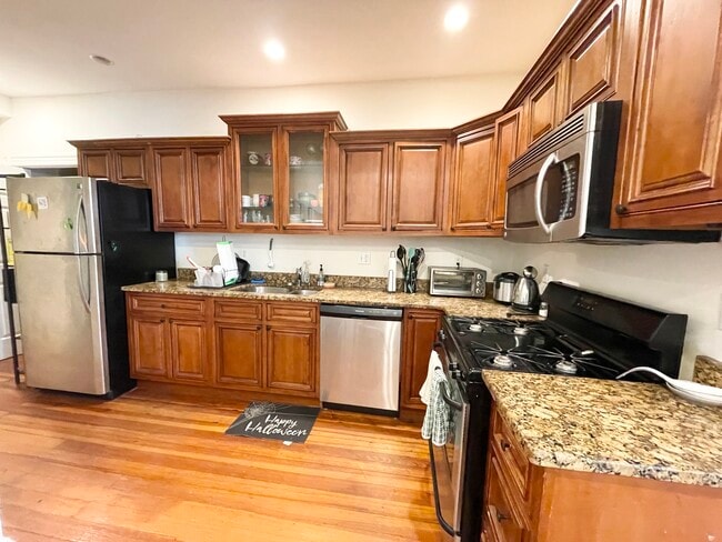 Photo - 112 Hillside St