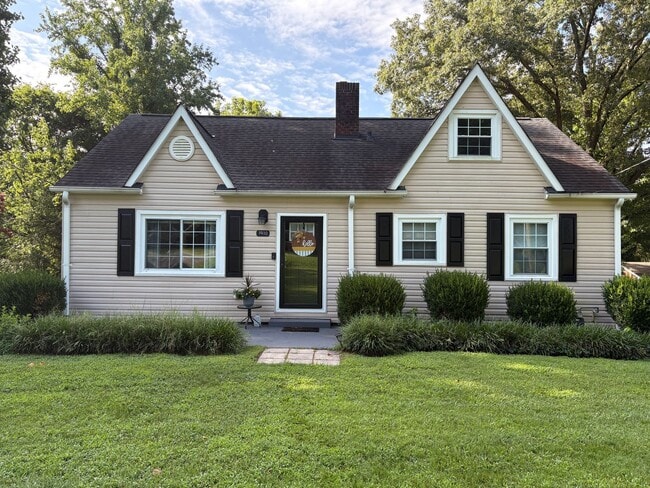 3 Bedroom, 3 Bathroom House in Winston-Salem! - 3 Bedroom, 3 Bathroom House in Winston-Salem!
