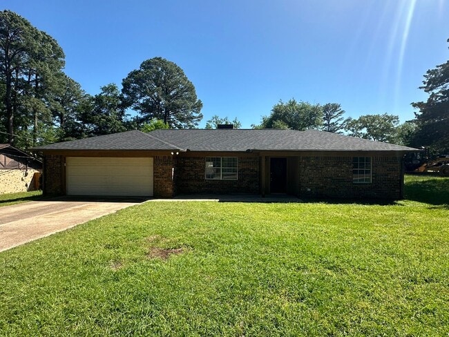 Building Photo - Charming 3 Bedroom in Flint!