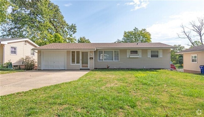 Building Photo - 40 Glenview Dr Rental