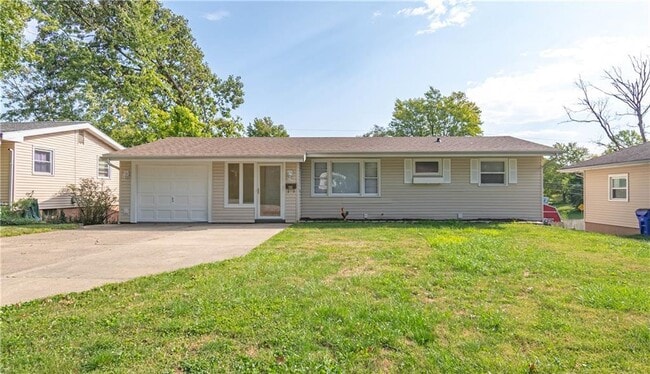 Photo - 40 Glenview Dr House