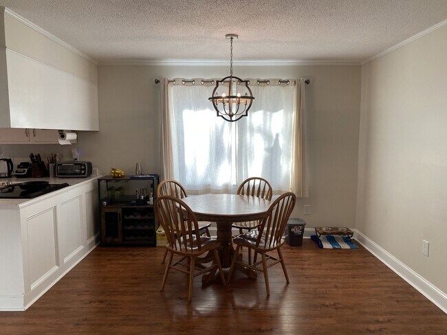 Photo - 311 Brady St