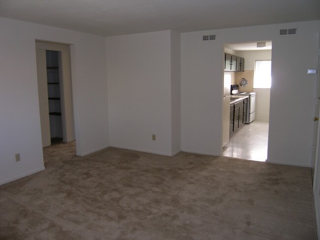 Photo - Shannon Fox Apartments