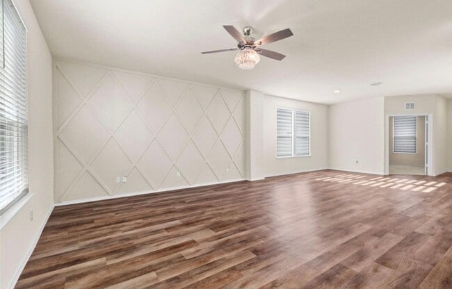13011 Sendero Roble