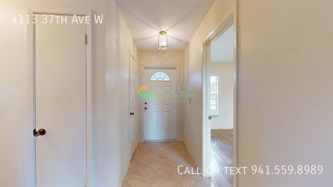 Photo - 4113 37th Ave W