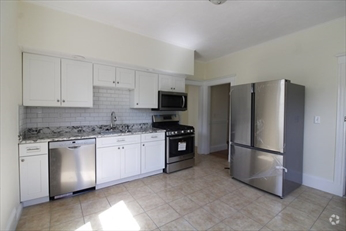 Building Photo - 105 Franklin Ave Unit 3 Rental