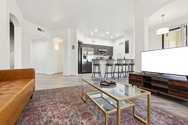 Photo - 9450 W Cabela Dr Unidad ID1372312P