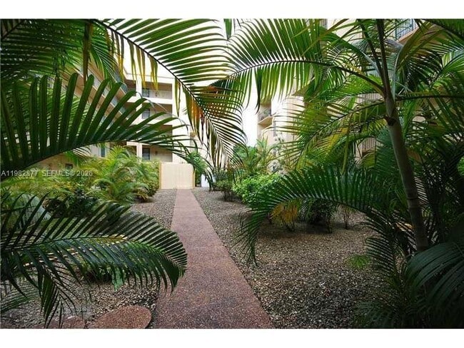 Photo - 4500 W 19th Ct Unidad 240