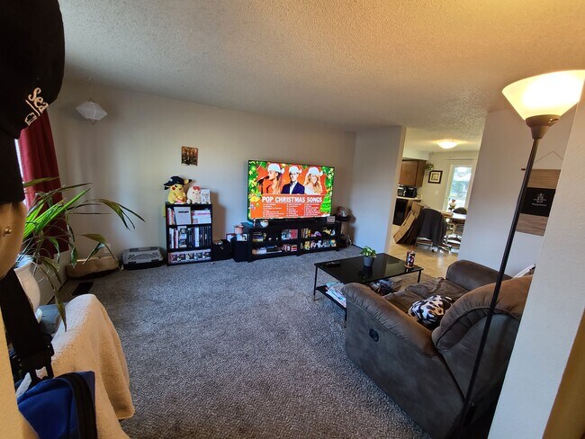 Photo - 4333 Ruddell Rd SE