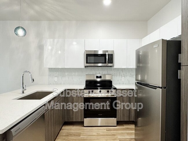 Photo - 1665 Midtown Pl