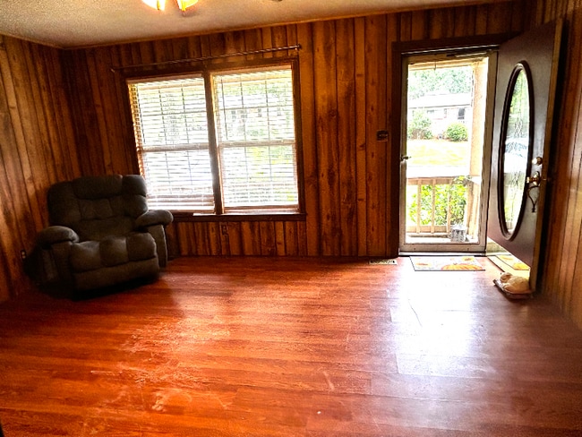 Photo - 1013 Double Oak Rd