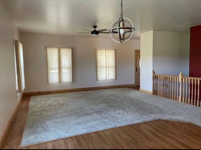 Photo - Bauer Rentals - 245 N. DAVIS ST