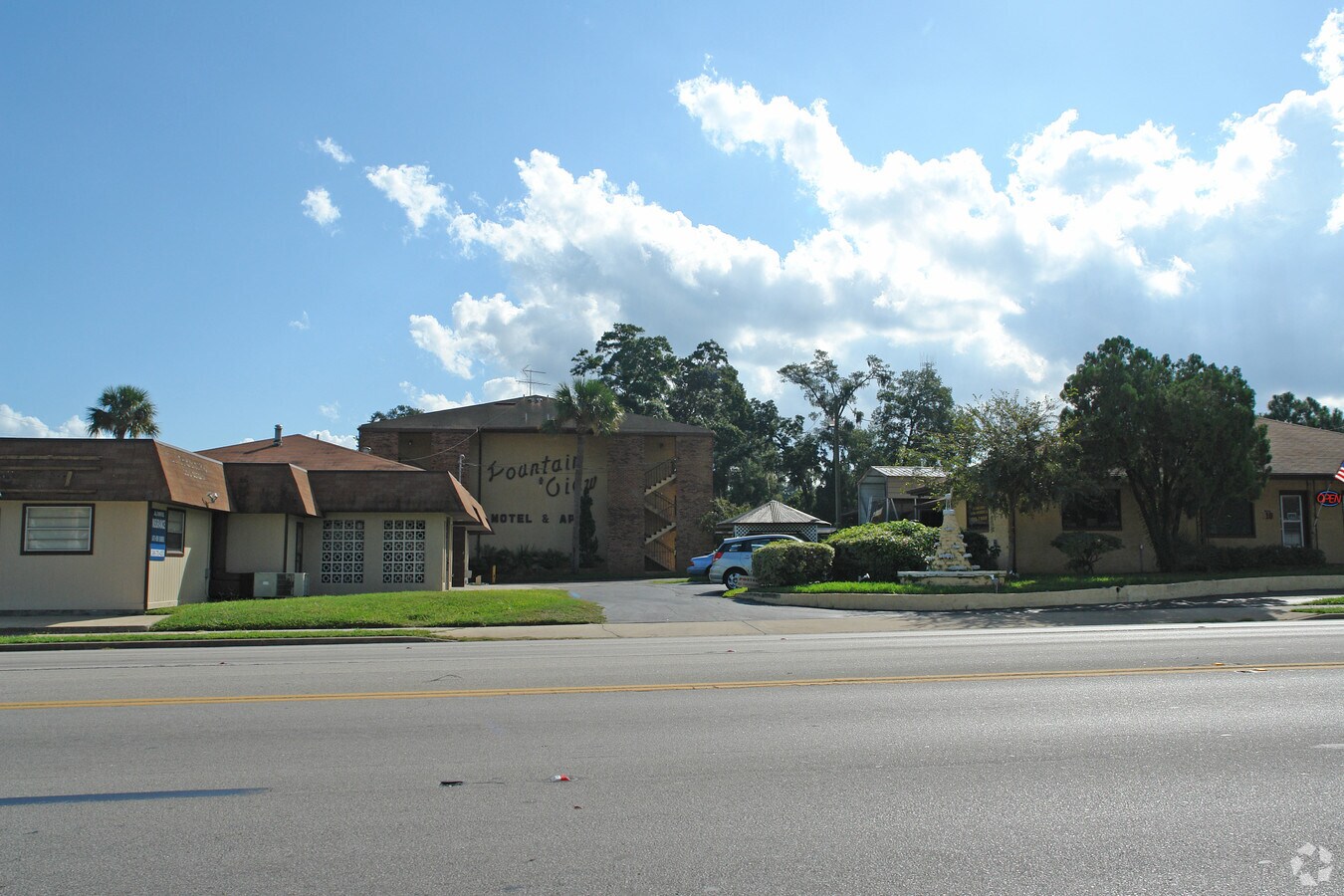 Fountainview Apartments - Fountainview Apartments