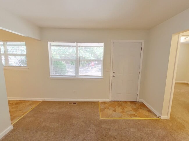Photo - 5112 E New Jersey Dr
