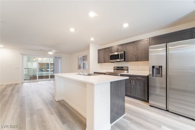 Photo - 6858 Truffle Gray St