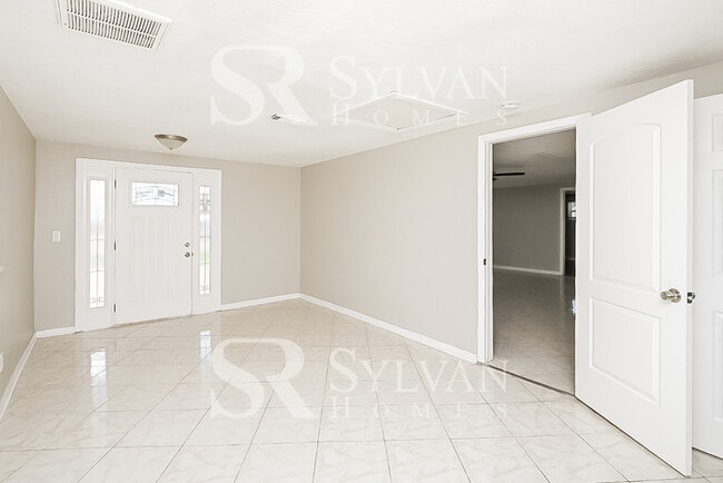 Photo - The living is easy in this 3 bedroom, 1 bathroom home