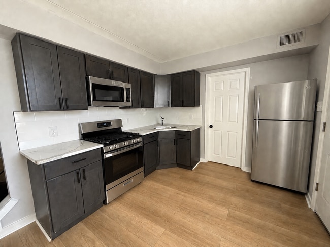 430 Mechanic St