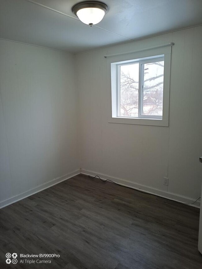 Photo - 605 N Hayes Ave