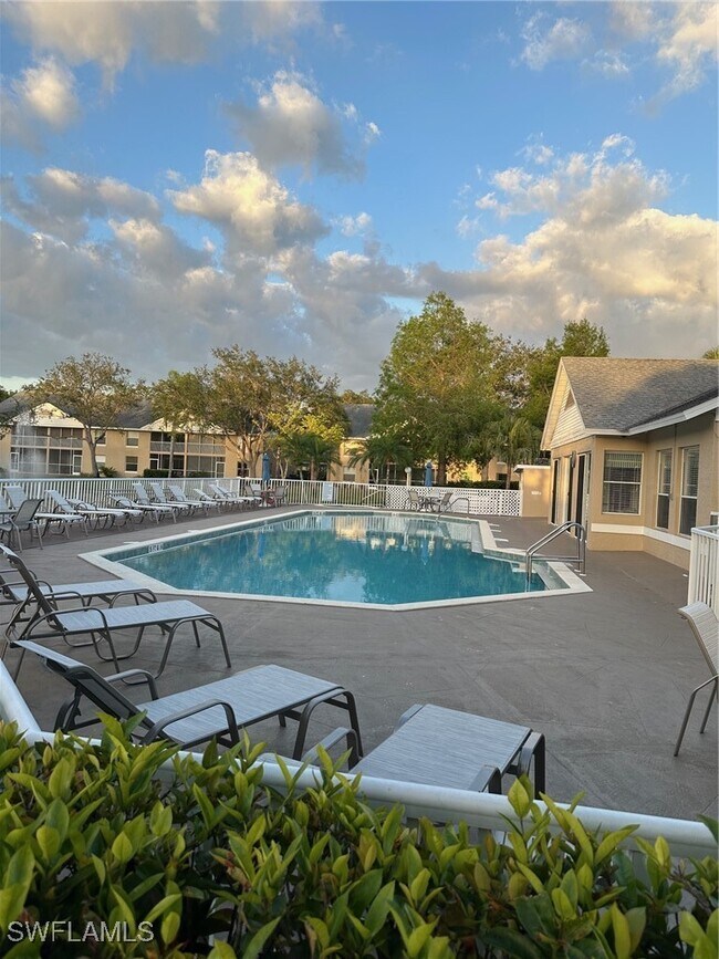 Photo - 138 Pebble Shores Dr Unit 8