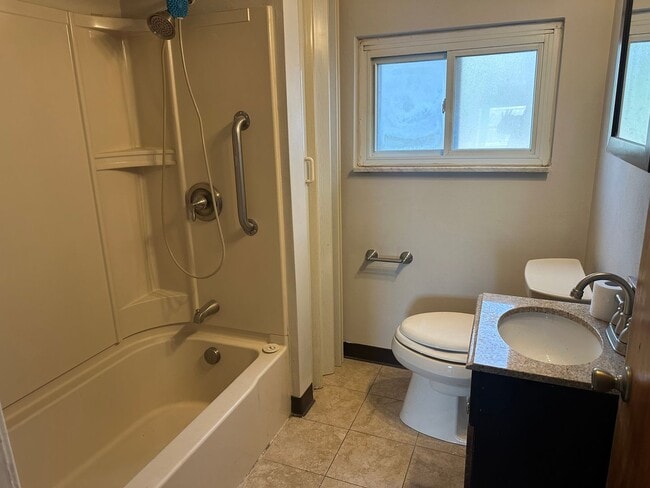 Photo - 3 bed/1 bath Single Family Home Pittsburgh, PA 15226