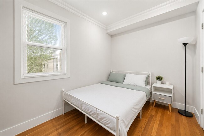 Photo - 66 Mozart St Unit 3