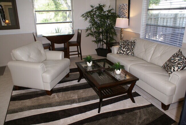 Photo - 2300 NE 9th Ave Unit 3