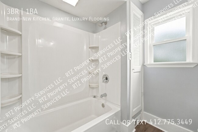 Building Photo - 2412 Grandview Ave
