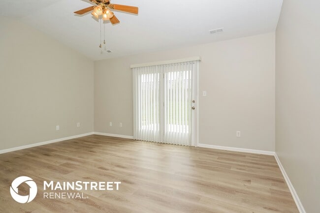 Photo - 137 Meadow Glen Dr