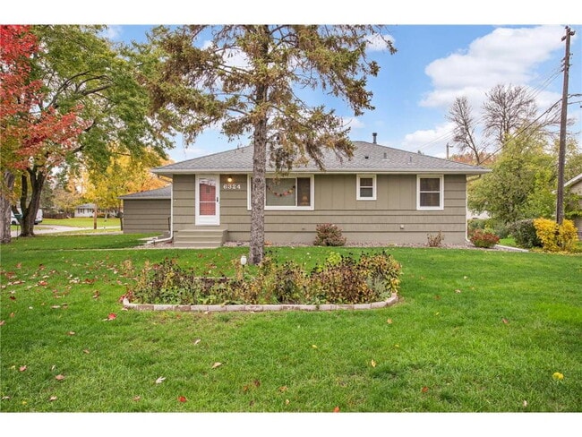 Photo - Spacious 4BR Home in Brooklyn Park – Huge Basement & New Appliances!