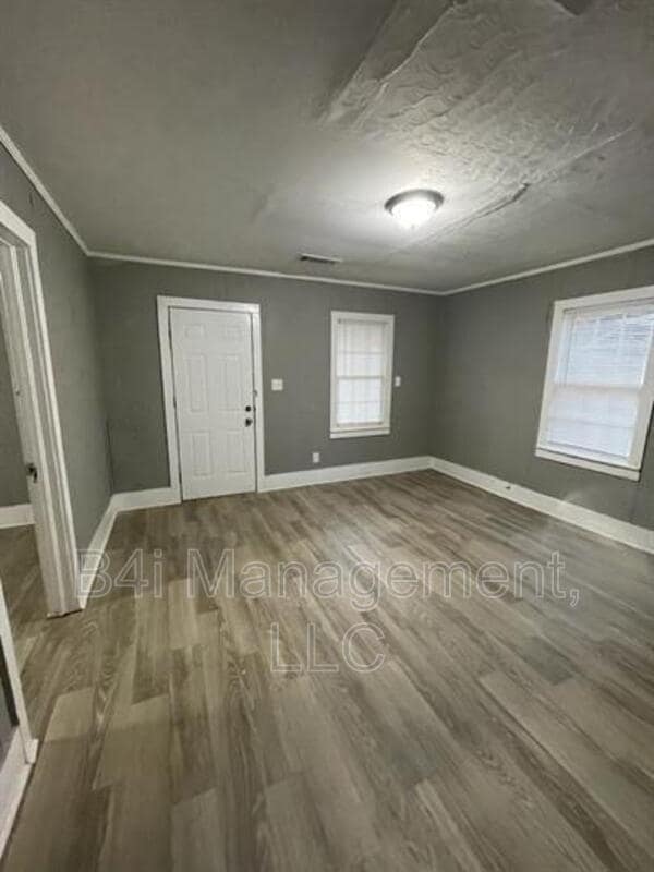 Photo - 119 Chandler Cir SE
