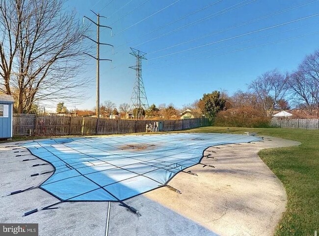Photo - 213 Wayne Dr