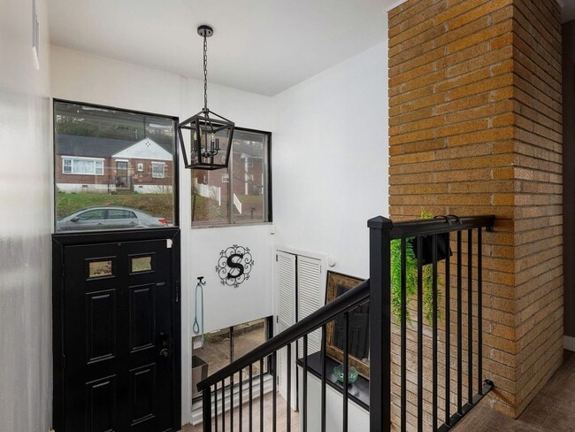 604 Bendview Dr