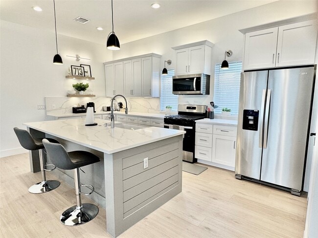 Photo - 4014 Hutchins St