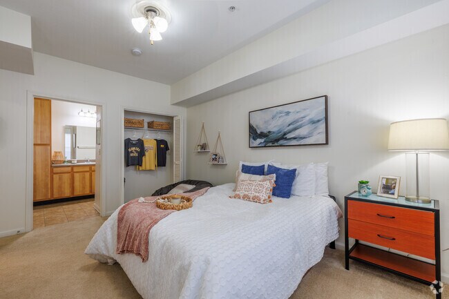 B1 - 2BR, 2BA - 854SF - Bedroom