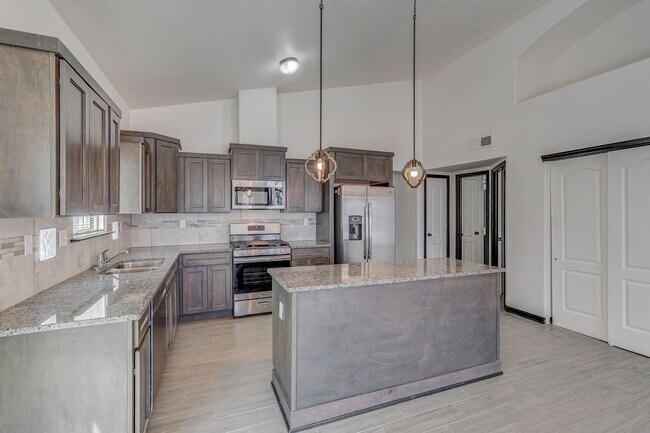 Photo - Modern Elegance Meets Comfort in This Pristine Eastside Home