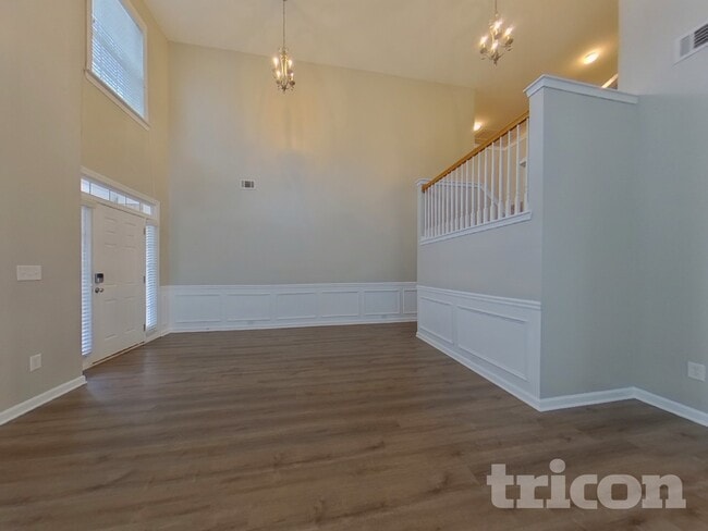 Photo - 3605 Long Lake Dr