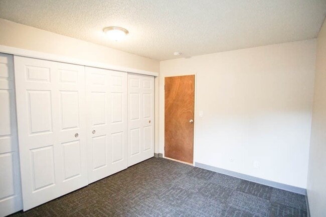 Photo - GET ONE MONTH FREE RENT: 1Bdr w/Large Closets + DW & Private Balcony! Unit 211